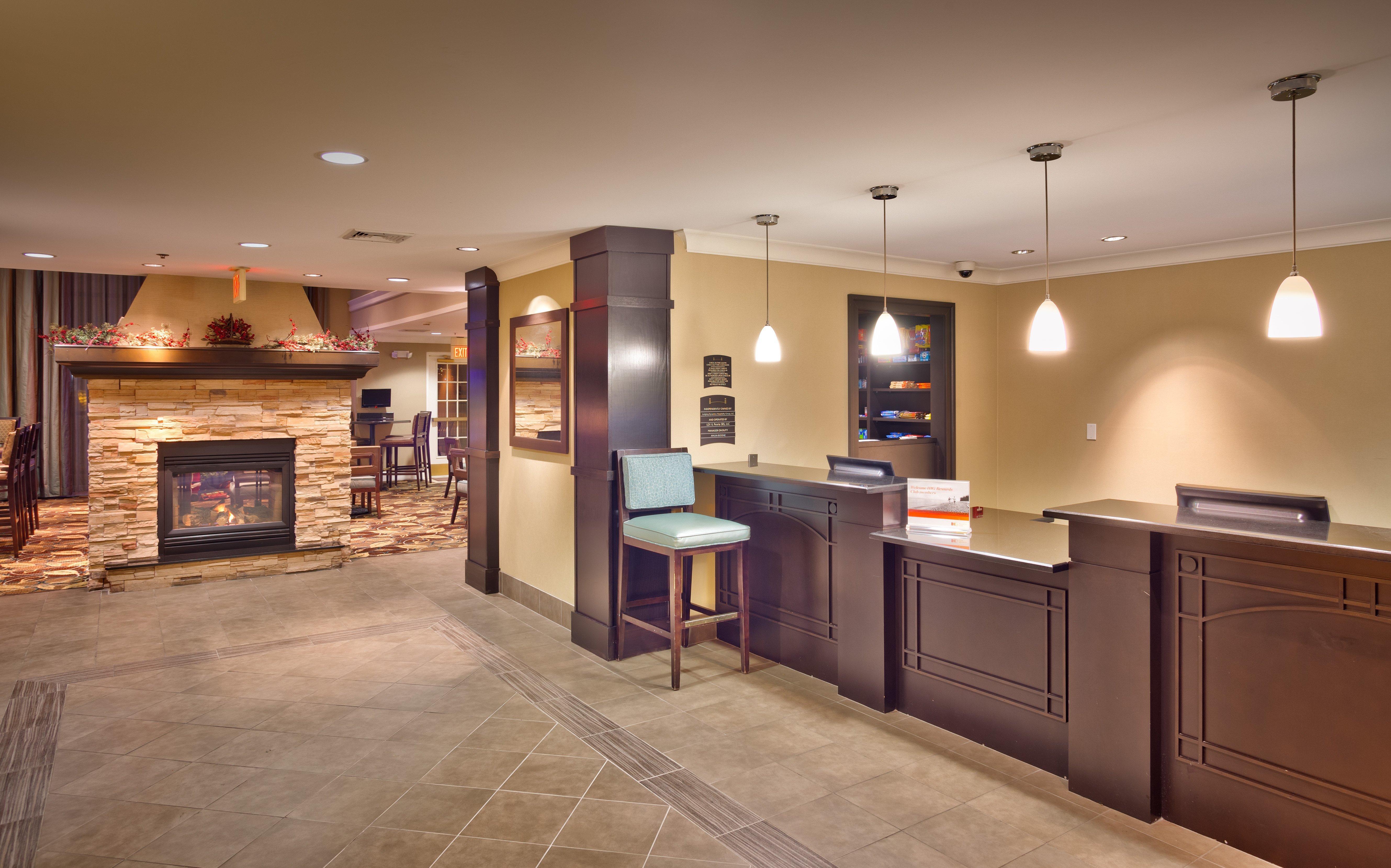 Staybridge Suites Peoria Downtown By Ihg Buitenkant foto