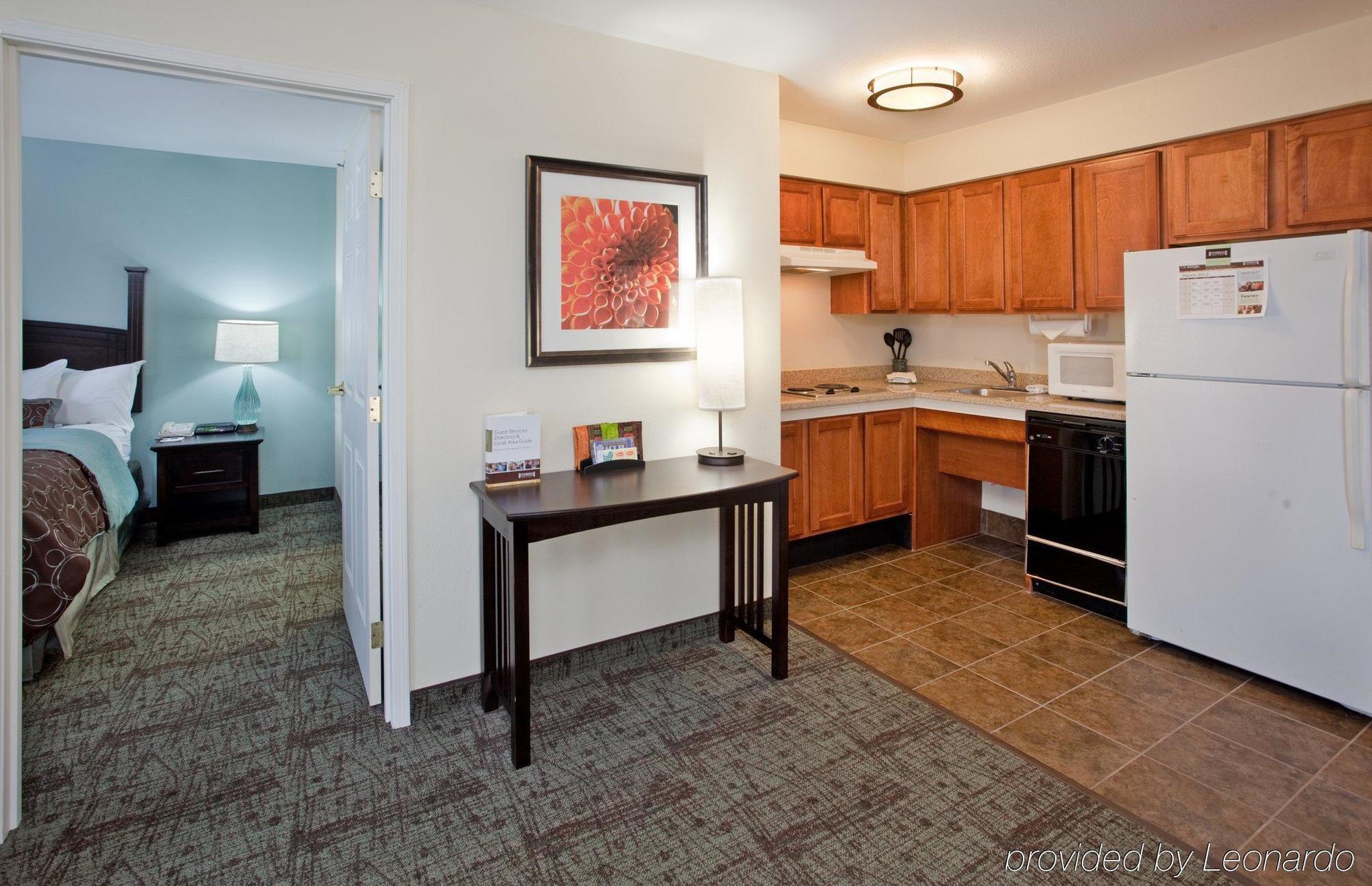 Staybridge Suites Peoria Downtown By Ihg Buitenkant foto