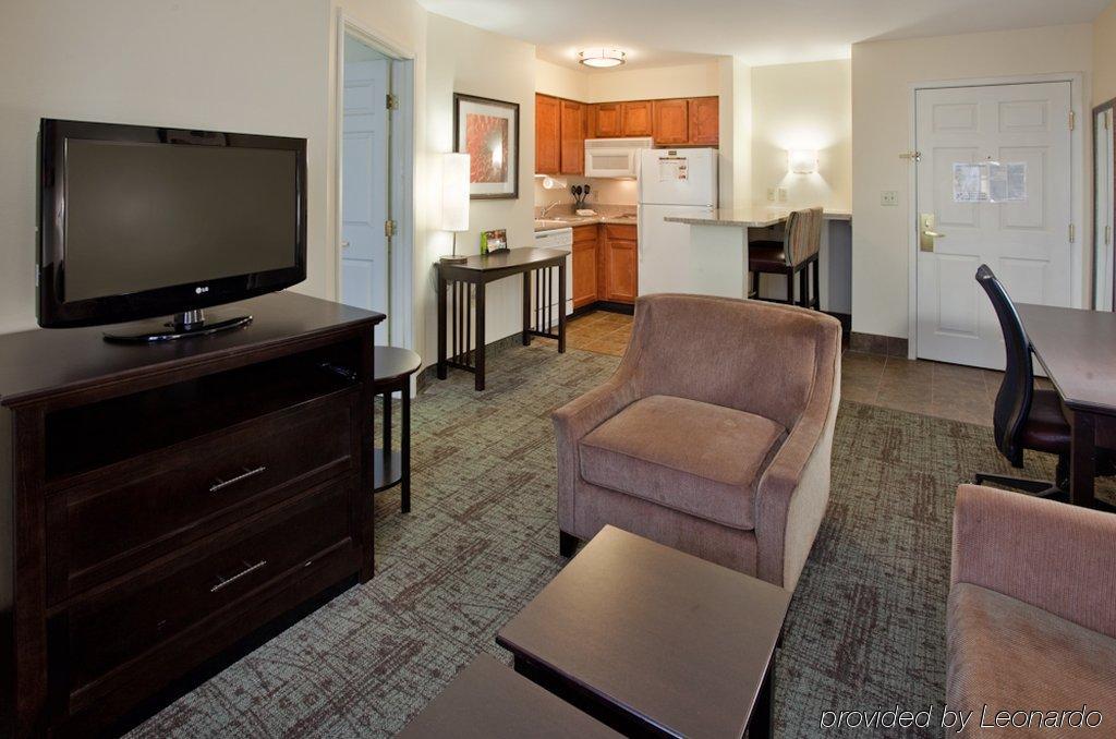 Staybridge Suites Peoria Downtown By Ihg Buitenkant foto