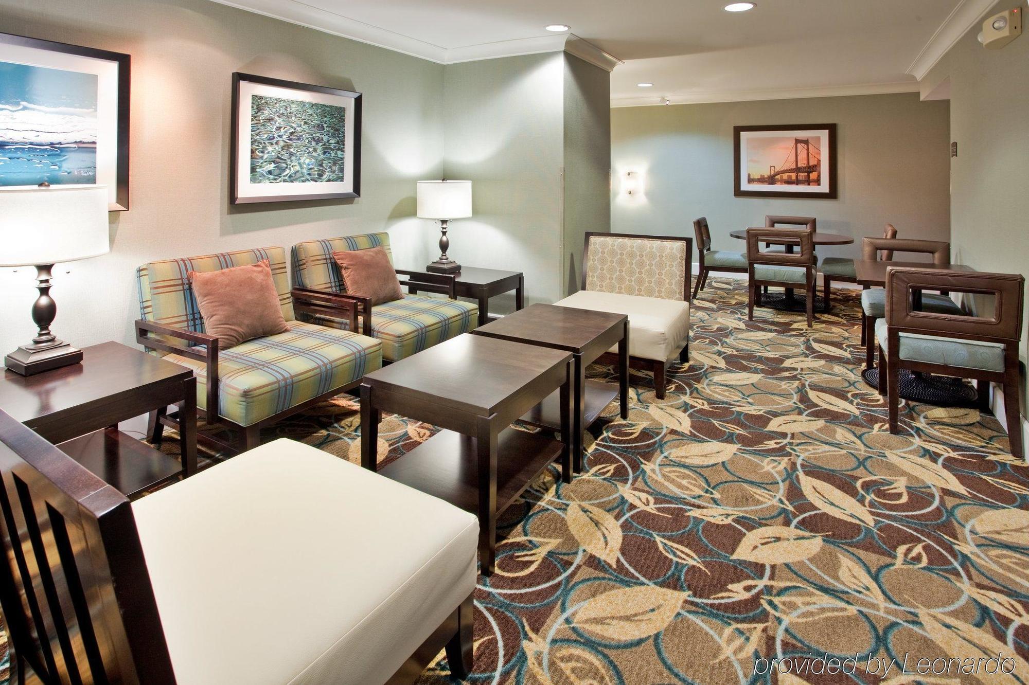 Staybridge Suites Peoria Downtown By Ihg Buitenkant foto